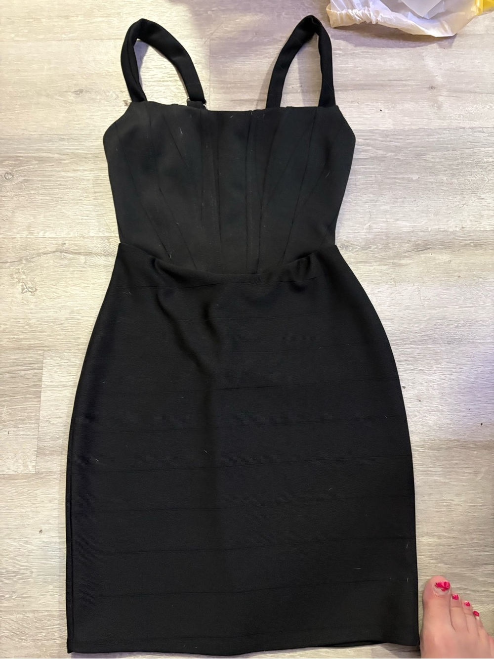 Classic Black Sleeveless Bodycon Dress